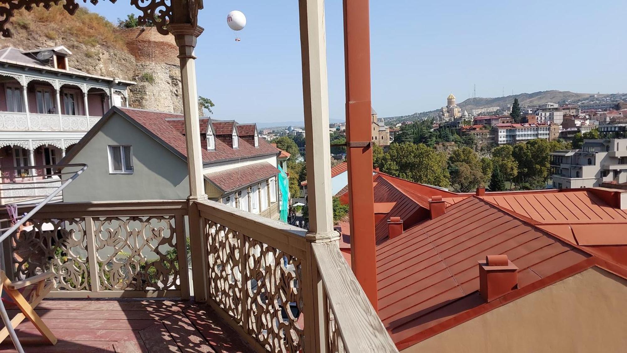 Anano Apartment On Botanikuri Tbilisi Eksteriør billede
